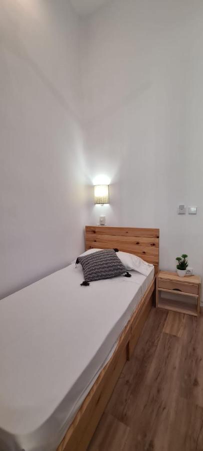 Hostal Andrea Sol Μαδρίτη Εξωτερικό φωτογραφία