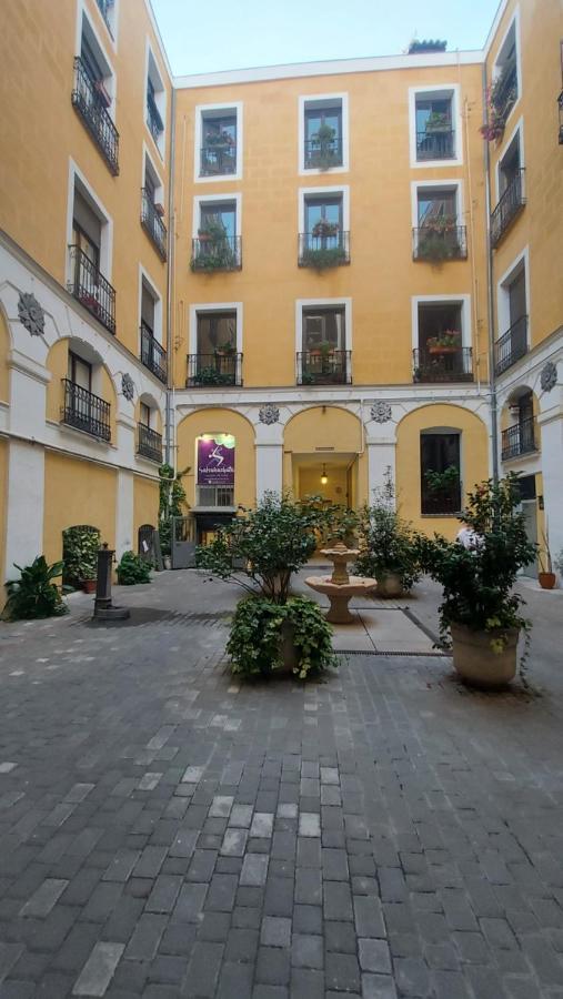 Hostal Andrea Sol Μαδρίτη Εξωτερικό φωτογραφία