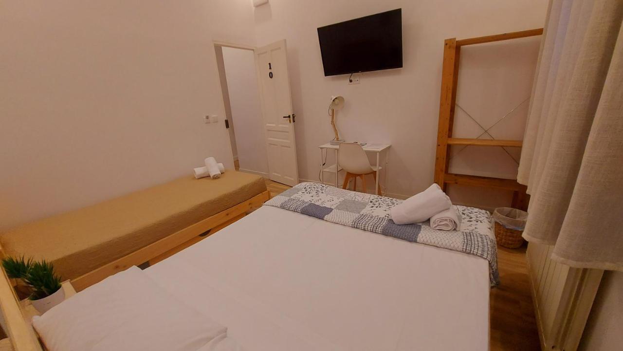 Hostal Andrea Sol Μαδρίτη Εξωτερικό φωτογραφία