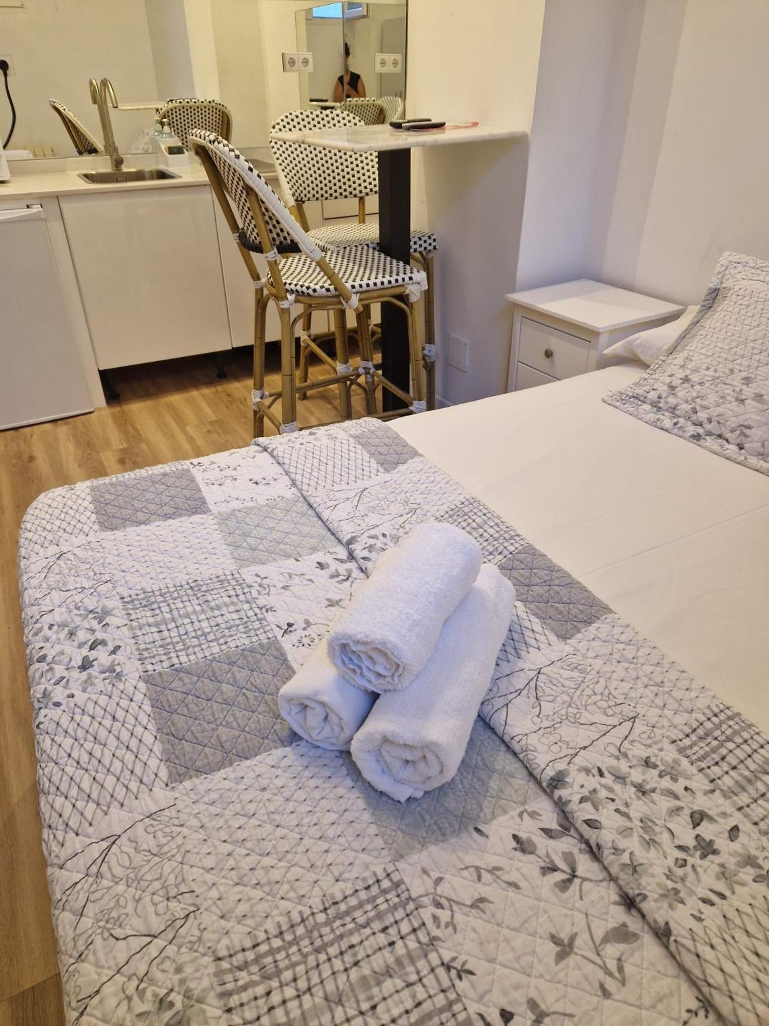 Hostal Andrea Sol Μαδρίτη Εξωτερικό φωτογραφία