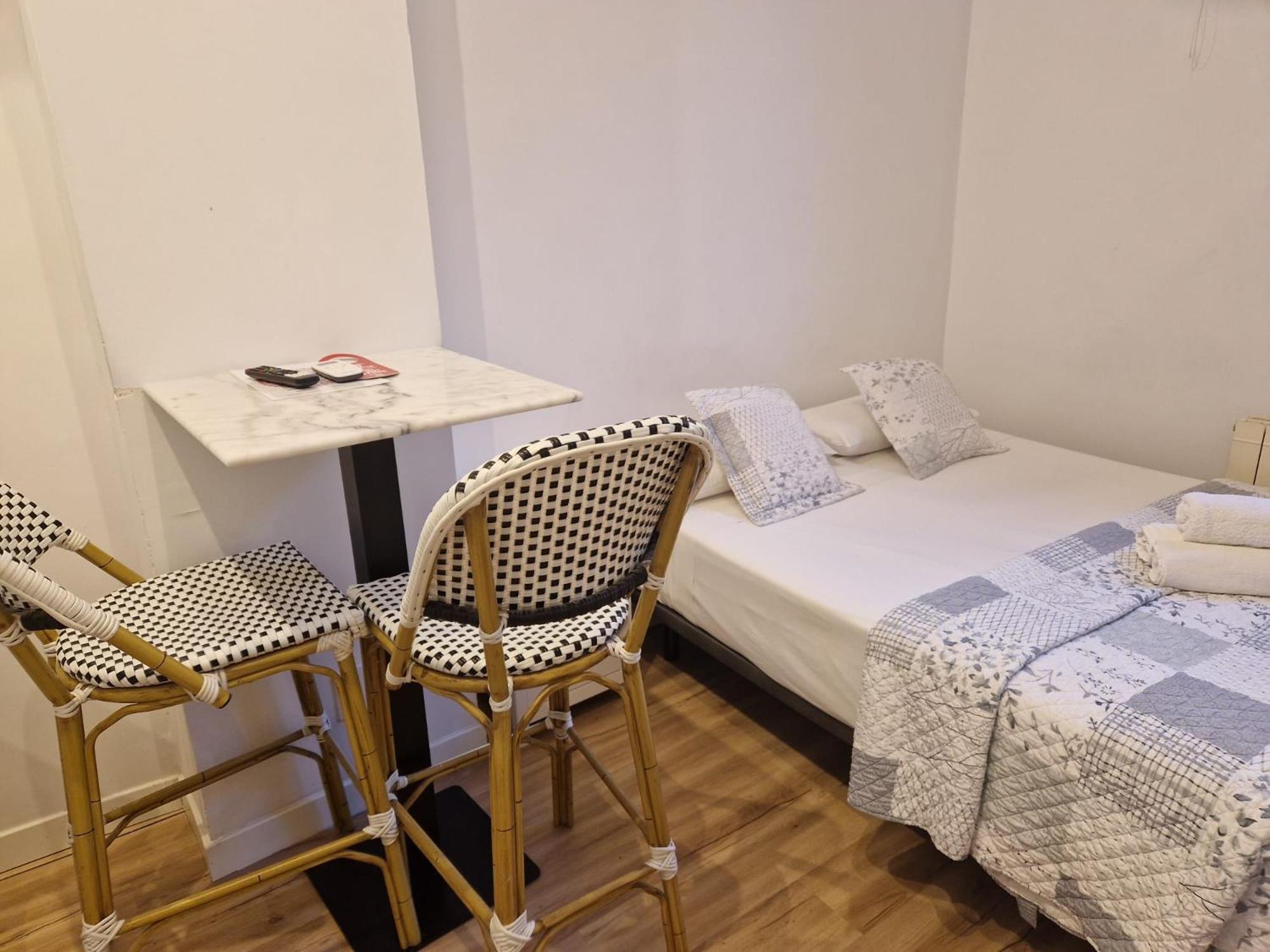 Hostal Andrea Sol Μαδρίτη Εξωτερικό φωτογραφία